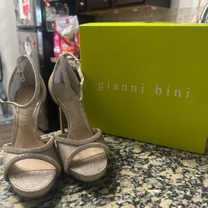 Gianni Bini Gold Women's Heels